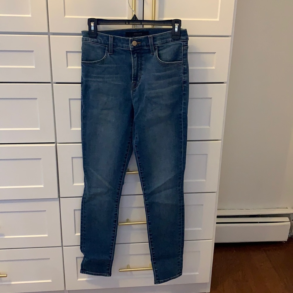 J Brand NEW Maria Hi-Rise Skinny jean in a medium blue- love struck size 26